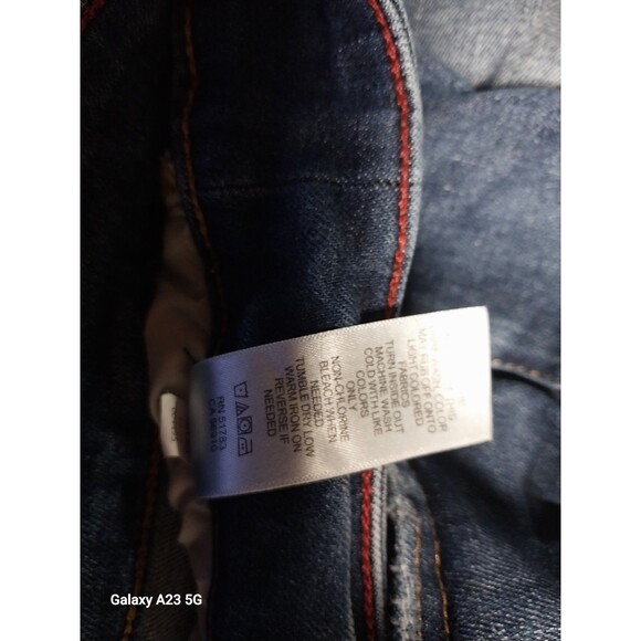 Maurices Edgely High Rise Distressed Denim Shorts 14W - Picture 7 of 7